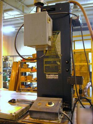 Graymills TH240SL liftkleen parts washer