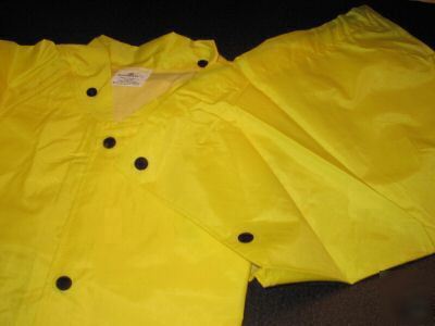 New lacrosse rainfair flame retardent jacket & hood xl