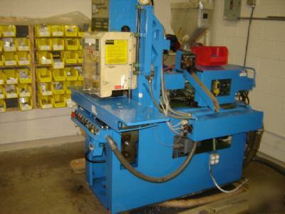 New bury vertical plastics injection molding machines 