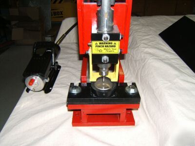 New hole punch press 10 ton hydraulic pump iron worker
