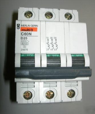 New lot of 6 merlin gerin MULTI9 C60N circuit breaker
