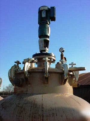Agitated steel tank
