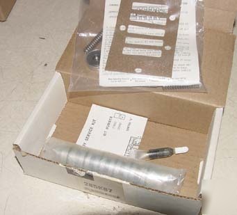 New ross pneumatic valve rebuild kit 285K87 in box