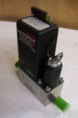 Brook mass flow controller 5850E 0-4 slpm he