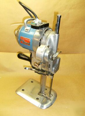 Heavy duty eastman straight knife textile cutter machin