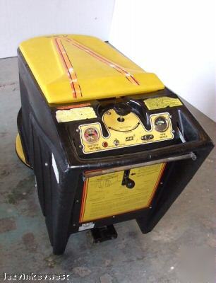 Nss charger 2000 battery powered buffer burnisher