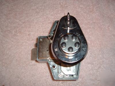 Simplex 200 series push button combination door lock 