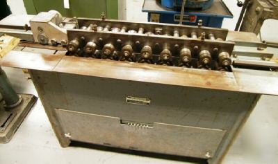 #8900 super speed lockformer 22 gauge cleatformer '69