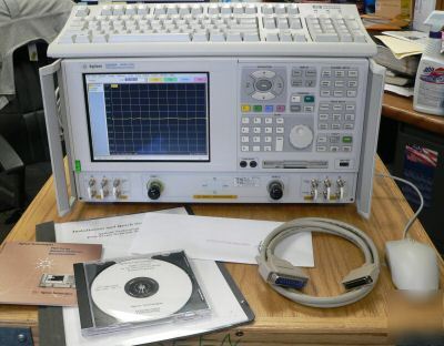E8358A 300 khz - 9 ghz network analyzer opt 010 & 015